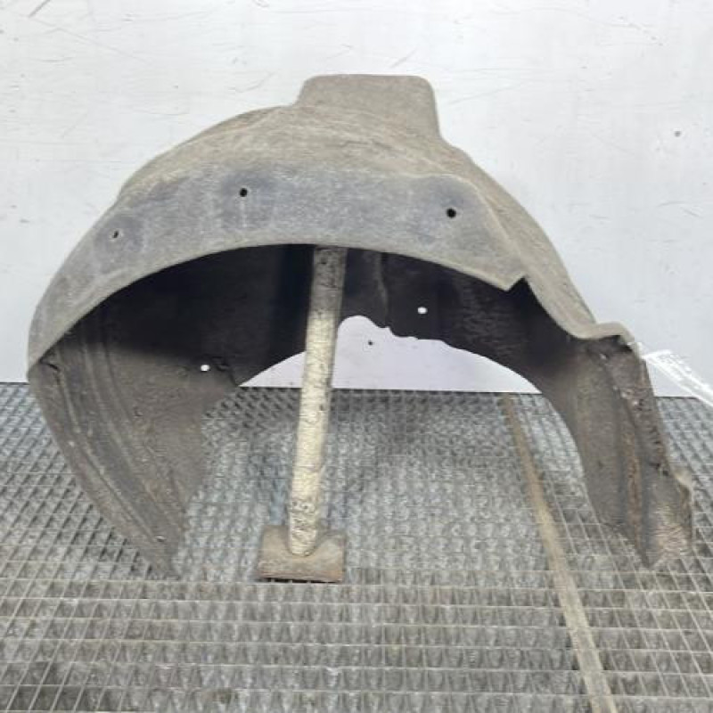 Pare boue arriere gauche AUDI A1 1 Photo n°1