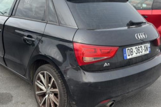 Pare boue arriere gauche AUDI A1 1