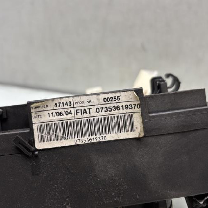 Com (Bloc Contacteur Tournant+Commodo Essuie Glace+Commodo Phare) FIAT IDEA Photo n°5