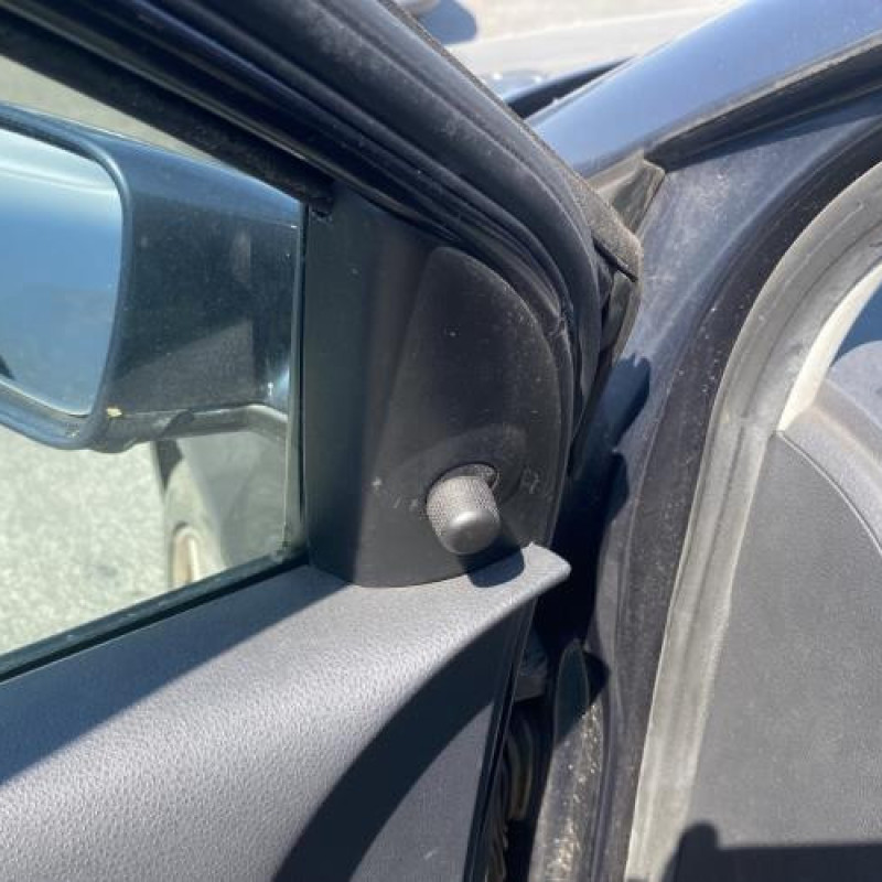 Pare boue avant droit VOLKSWAGEN POLO 4 Photo n°15