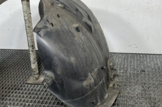 Pare boue avant droit PEUGEOT 2008 1