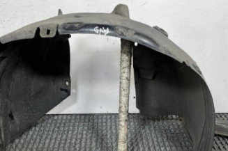 Pare boue avant droit PEUGEOT 2008 1