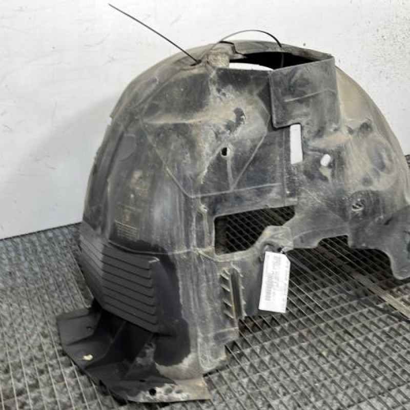 Pare boue avant droit RENAULT SCENIC 1 Photo n°2