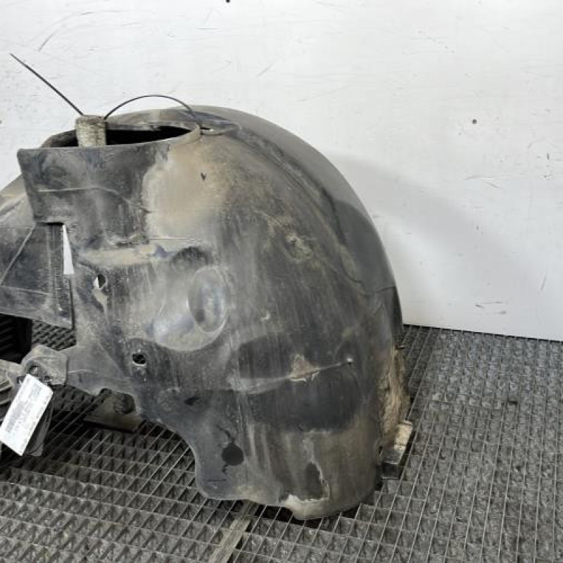 Pare boue avant droit RENAULT SCENIC 1 Photo n°3