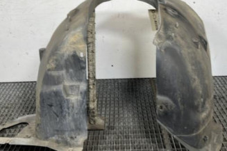 Pare boue avant droit PEUGEOT 2008 1