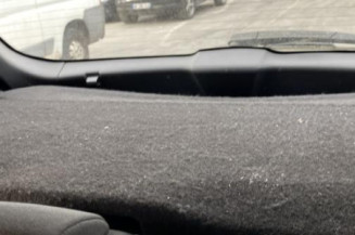 Pare boue avant droit PEUGEOT 2008 1