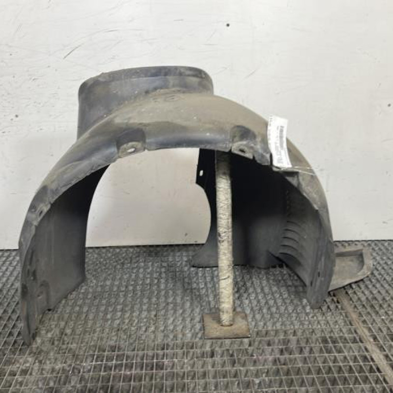 Pare boue avant droit SEAT IBIZA 3 Photo n°1