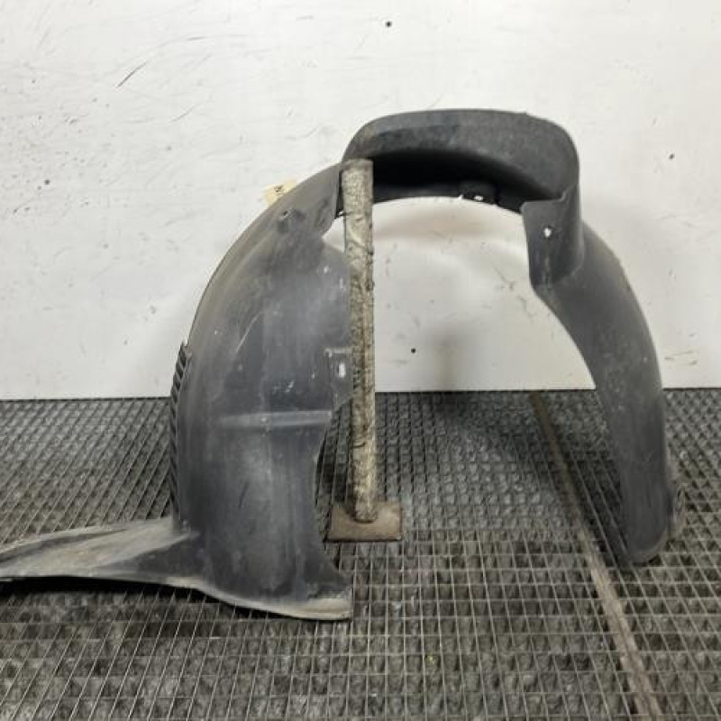 Pare boue avant droit SEAT IBIZA 3 Photo n°2