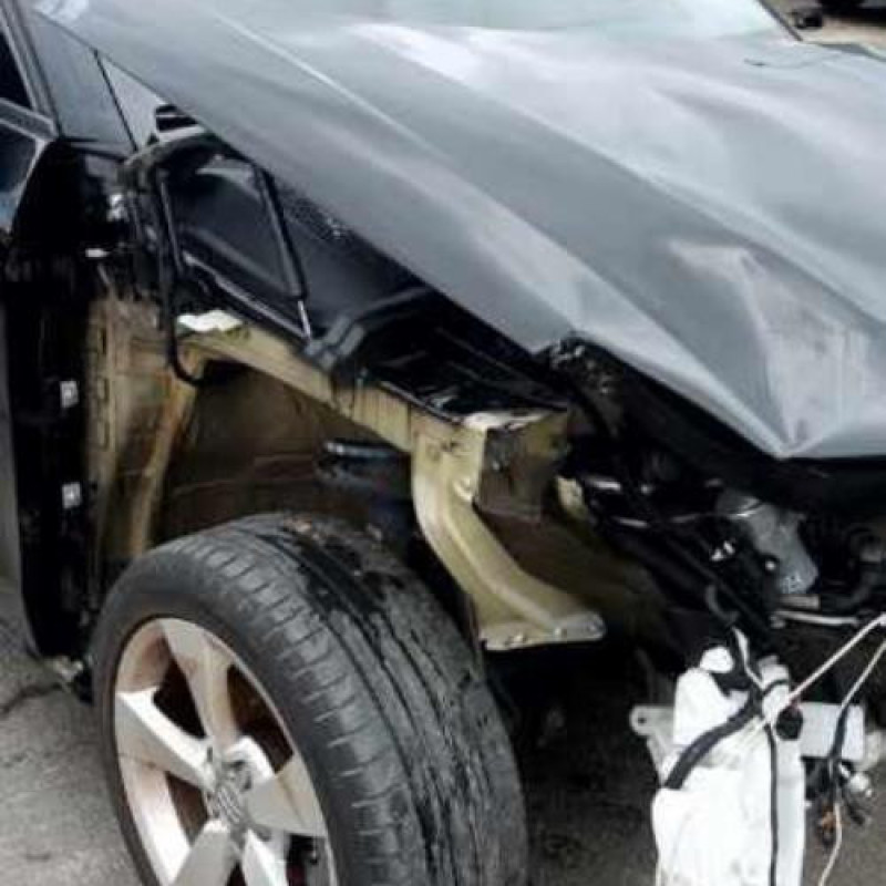 Pretensionneur de ceinture avant droit AUDI A1 1 Photo n°8