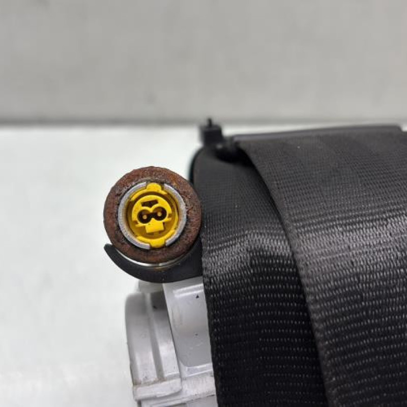 Pretensionneur de ceinture avant gauche AUDI A1 1 Photo n°4