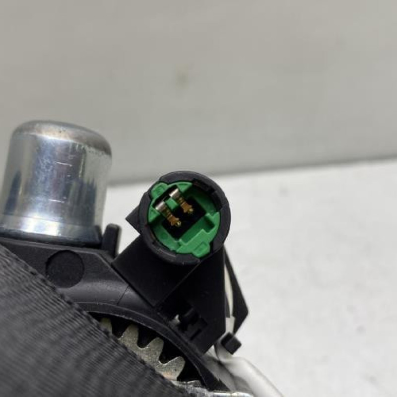 Pretensionneur de ceinture arriere droit BMW SERIE 2 F45 ACTIVE Photo n°5