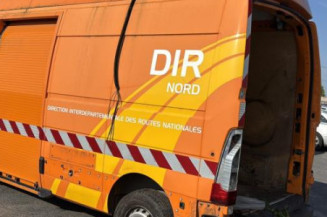 Pretensionneur de ceinture avant droit RENAULT MASTER 3