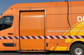 Pretensionneur de ceinture avant droit RENAULT MASTER 3