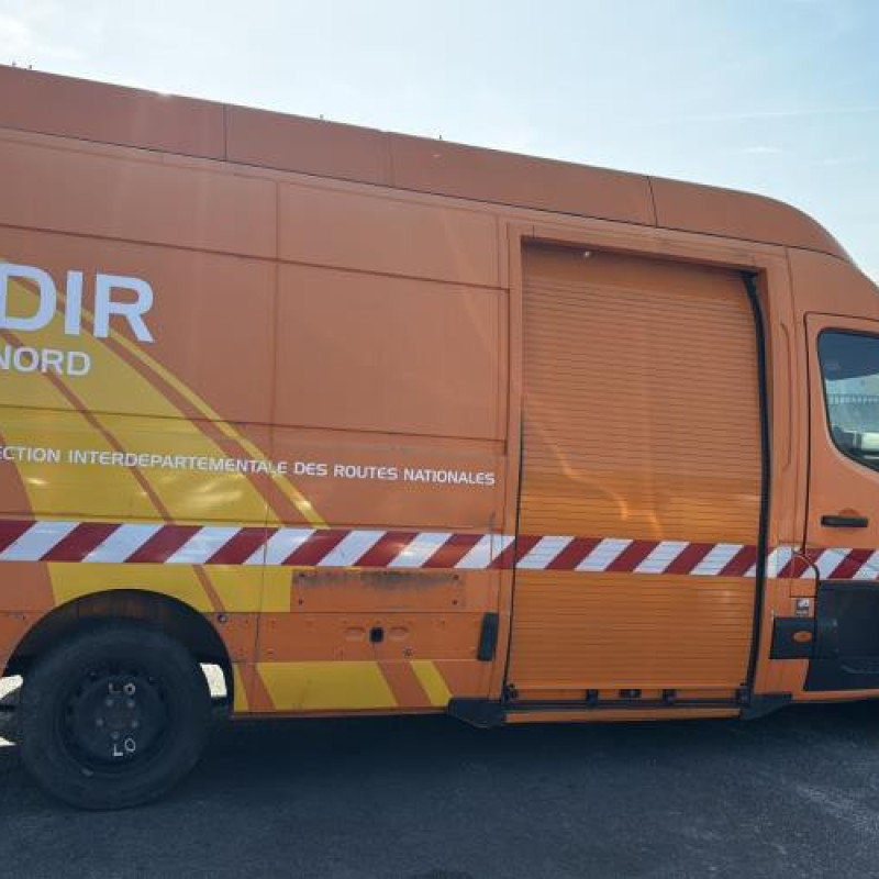 Pretensionneur de ceinture avant droit RENAULT MASTER 3 Photo n°10