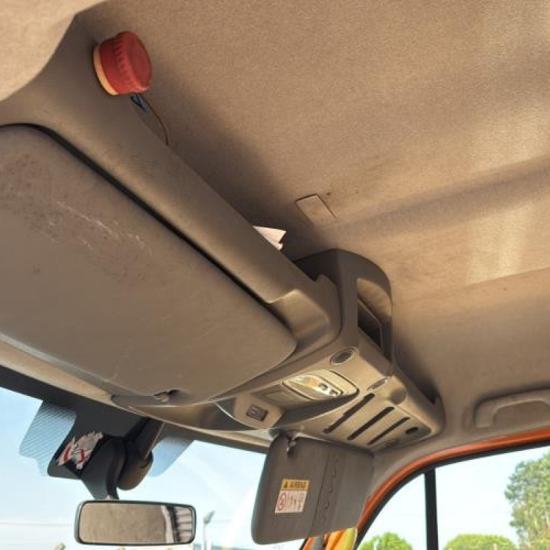 Pretensionneur de ceinture avant droit RENAULT MASTER 3 Photo n°20