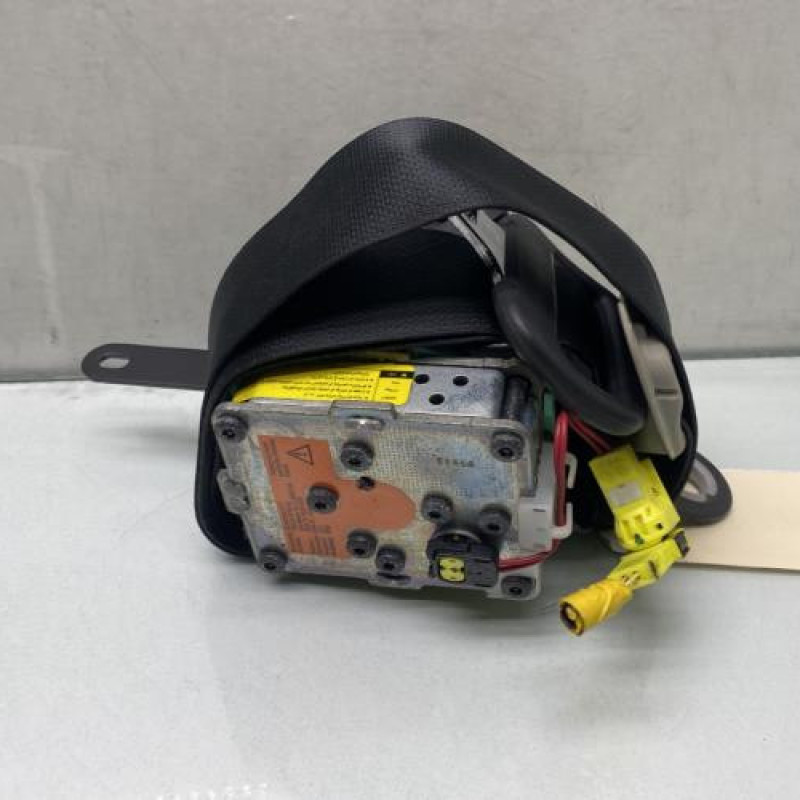 Pretensionneur de ceinture avant droit TOYOTA VERSO Photo n°2