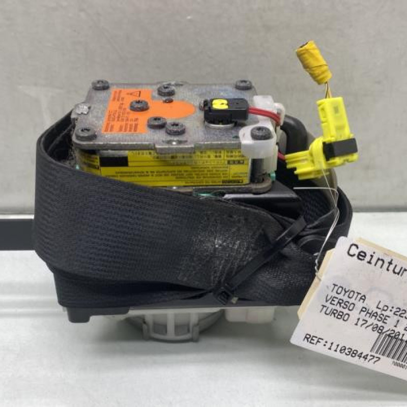 Pretensionneur de ceinture avant droit TOYOTA VERSO Photo n°3