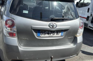 Pretensionneur de ceinture avant droit TOYOTA VERSO