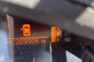 Pretensionneur de ceinture avant gauche TOYOTA VERSO