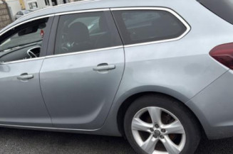 Pretensionneur de ceinture avant gauche OPEL ASTRA J SPORTS