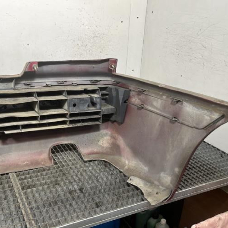 Pare choc arriere PEUGEOT 406 Photo n°4