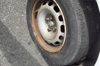 Pretensionneur de ceinture avant droit PEUGEOT PARTNER 2