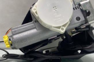 Pretensionneur de ceinture avant droit FORD FIESTA 6 Photo n°1