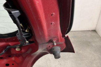 Malle/Hayon arriere PEUGEOT 208 1