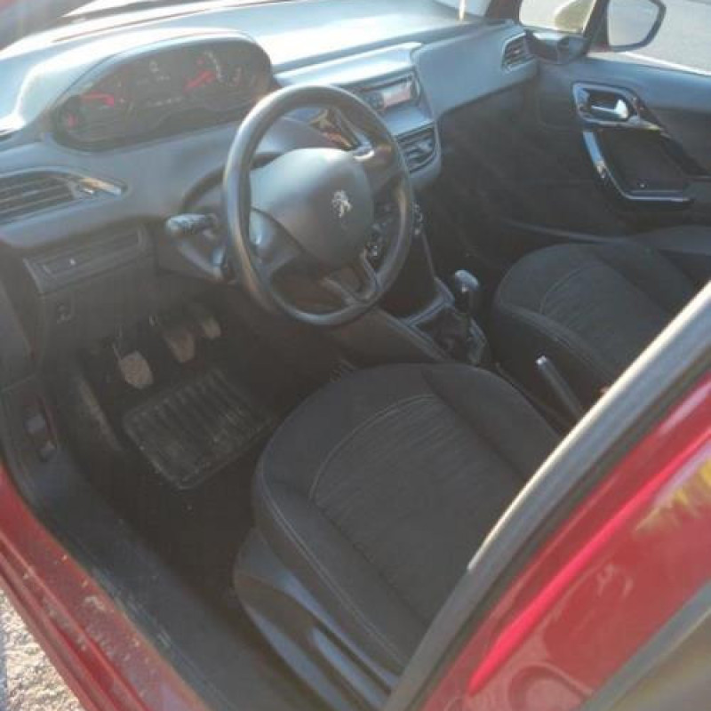 Malle/Hayon arriere PEUGEOT 208 1 Photo n°19