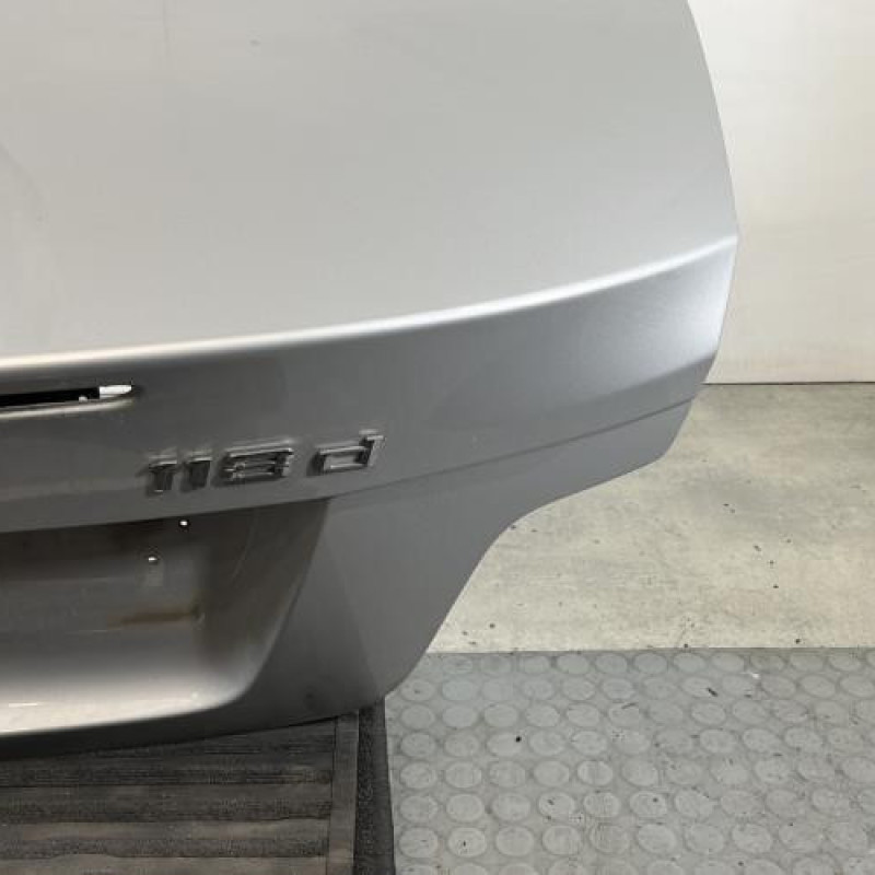 Malle/Hayon arriere BMW SERIE 1 E88 Photo n°7