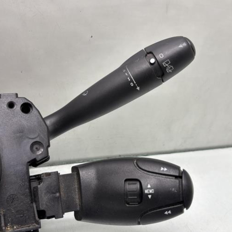 Com (Bloc Contacteur Tournant+Commodo Essuie Glace+Commodo Phare) CITROEN C3 PICASSO Photo n°4