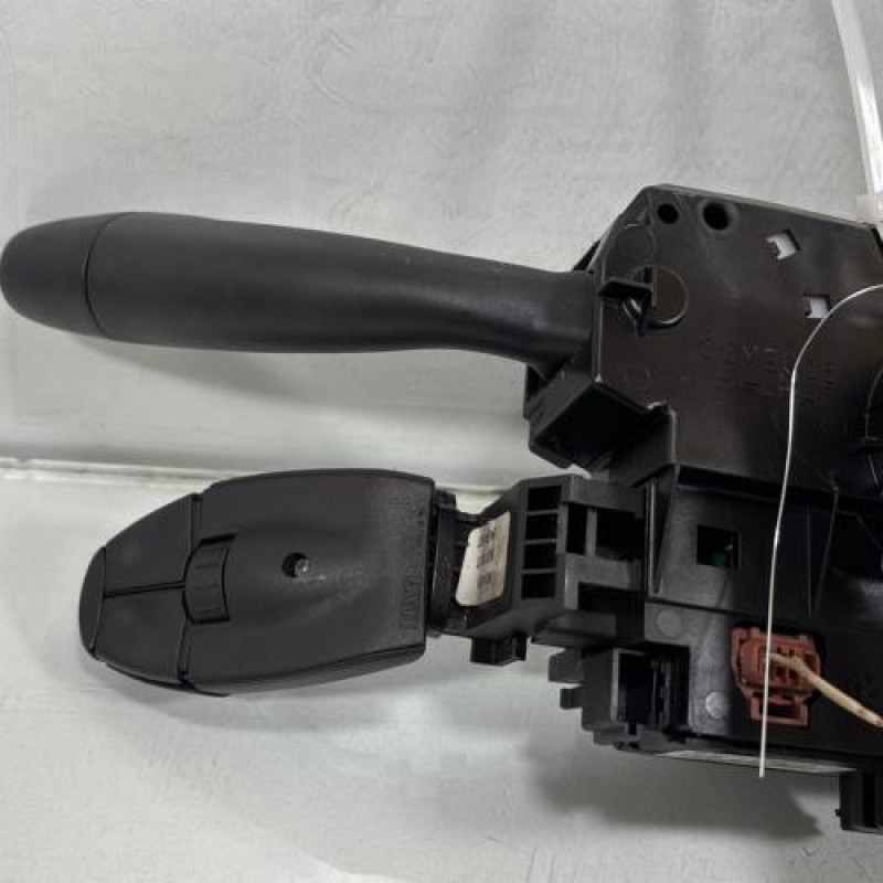 Com (Bloc Contacteur Tournant+Commodo Essuie Glace+Commodo Phare) PEUGEOT 308 1 Photo n°5