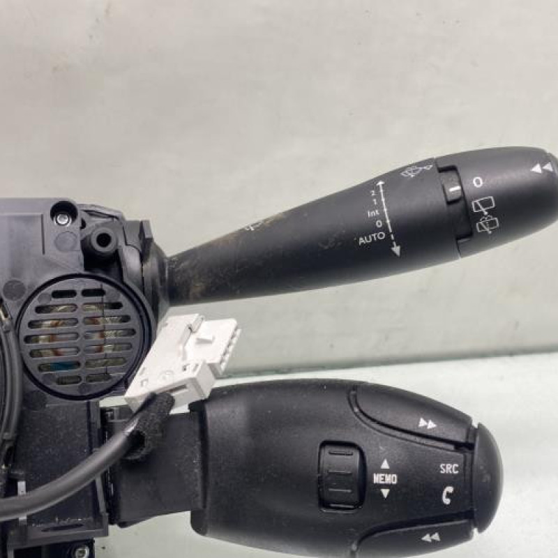 Com (Bloc Contacteur Tournant+Commodo Essuie Glace+Commodo Phare) PEUGEOT 5008 1 Photo n°4