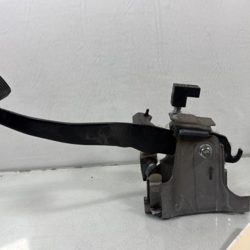 Pedale d'embrayage HYUNDAI I 10 2 Photo n°2