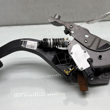 Pedale d'embrayage RENAULT KADJAR Photo n°1