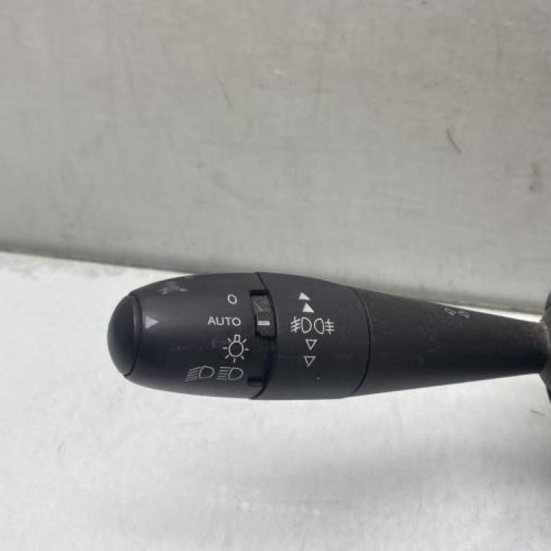 Com (Bloc Contacteur Tournant+Commodo Essuie Glace+Commodo Phare) PEUGEOT 3008 1 Photo n°2