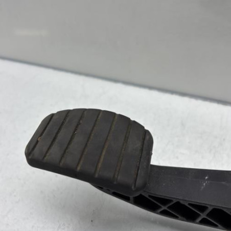 Pedale d'embrayage DACIA DUSTER 1