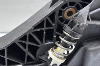 Pedale d'embrayage DACIA DUSTER 1