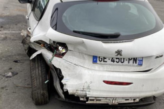 Pedale d'accelerateur PEUGEOT 208 1