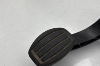 Pedale d'embrayage PEUGEOT 208 2