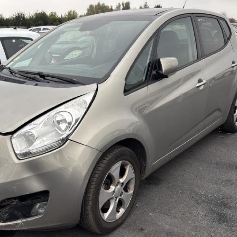 Porte avant gauche KIA VENGA Photo n°7
