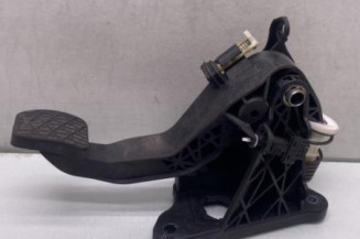 Pedale d'embrayage MERCEDES CLASSE A 176 Photo n°1