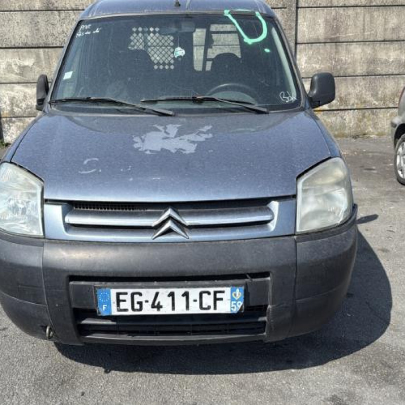 Vitre avant droit CITROEN BERLINGO 1 Photo n°12