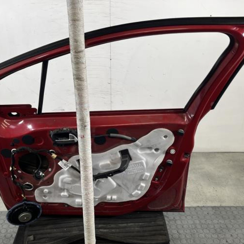 Porte avant droit PEUGEOT 208 1 Photo n°9