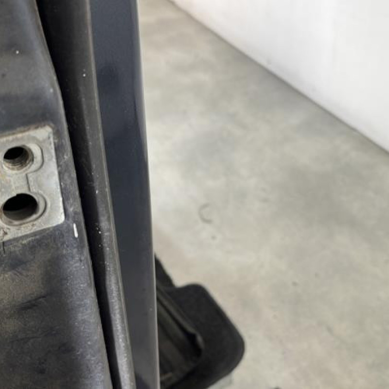 Porte avant droit VOLKSWAGEN GOLF 5 Photo n°4