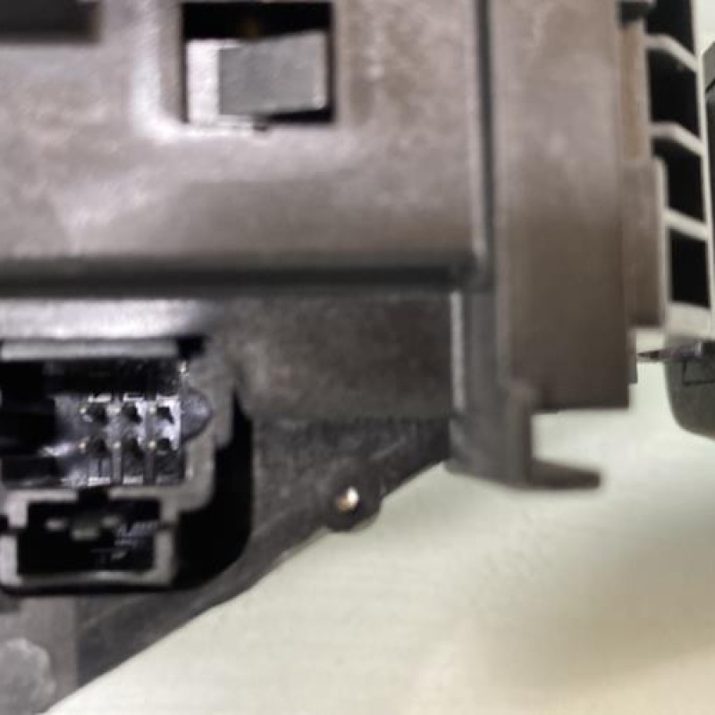 Com (Bloc Contacteur Tournant+Commodo Essuie Glace+Commodo Phare) CITROEN C3 3 Photo n°4