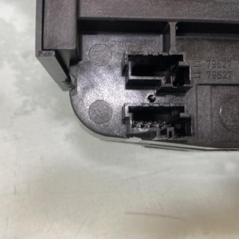 Com (Bloc Contacteur Tournant+Commodo Essuie Glace+Commodo Phare) CITROEN C3 3 Photo n°5