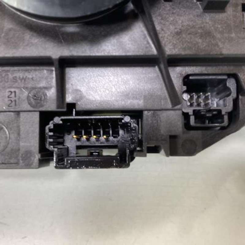 Com (Bloc Contacteur Tournant+Commodo Essuie Glace+Commodo Phare) CITROEN C3 3 Photo n°6