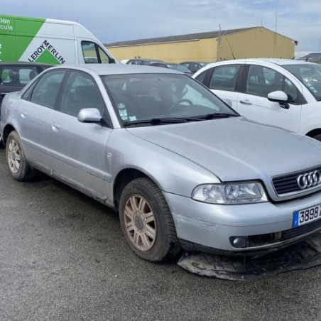 Attelage (boule de remorquage) AUDI A4 1