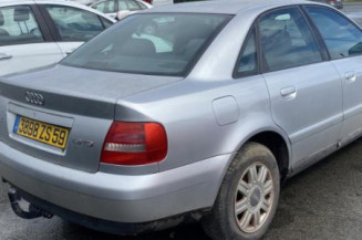 Attelage (boule de remorquage) AUDI A4 1